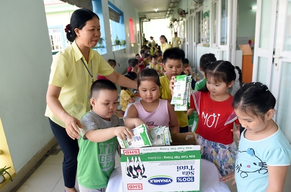 Cùng chương trình Sữa học đường TP.HCM mang đến niềm vui cho trẻ em-5