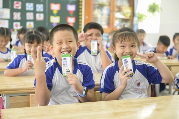 Cùng chương trình Sữa học đường TP.HCM mang đến niềm vui cho trẻ em-1