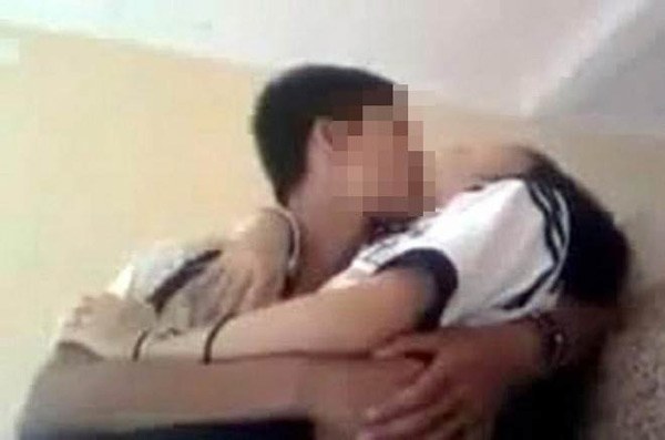 Bé 13 tuổi bị 4 thanh niên thay nhau hiếp dâm rồi quay clip nóng ở Hải Dương-1