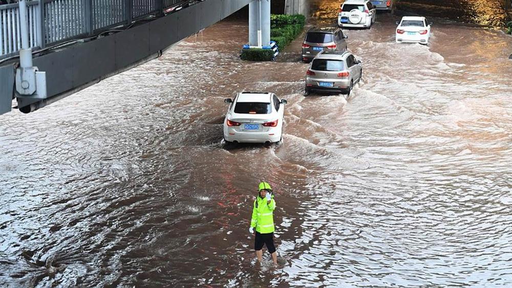 Cảnh tượng ngập diện rộng làm đập Tam Hiệp ‘gồng mình’ chống lũ-6