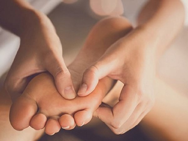 Bàn chân là bộ não thứ 2 của cơ thể: Nếu có 3 sự thay đổi này ở chân, coi chừng nhiều cơ quan nội tạng đang kêu cứu-3