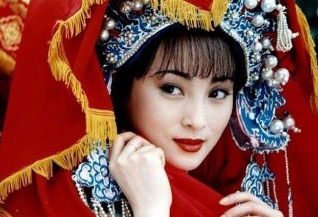 Mặc chồng xấu đau đớn, 3 mỹ nhân ngàn năm có một” này vẫn cắm đầu vào kết hôn và đây là kết quả-4