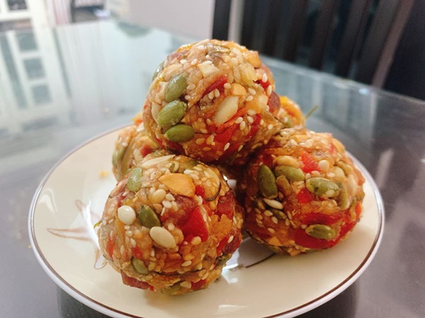 Lâu nay cay cú vì không làm được bánh Trung thu thì giờ bạn có thể tung hoành trổ tài chỉ với nồi chiên không dầu-4