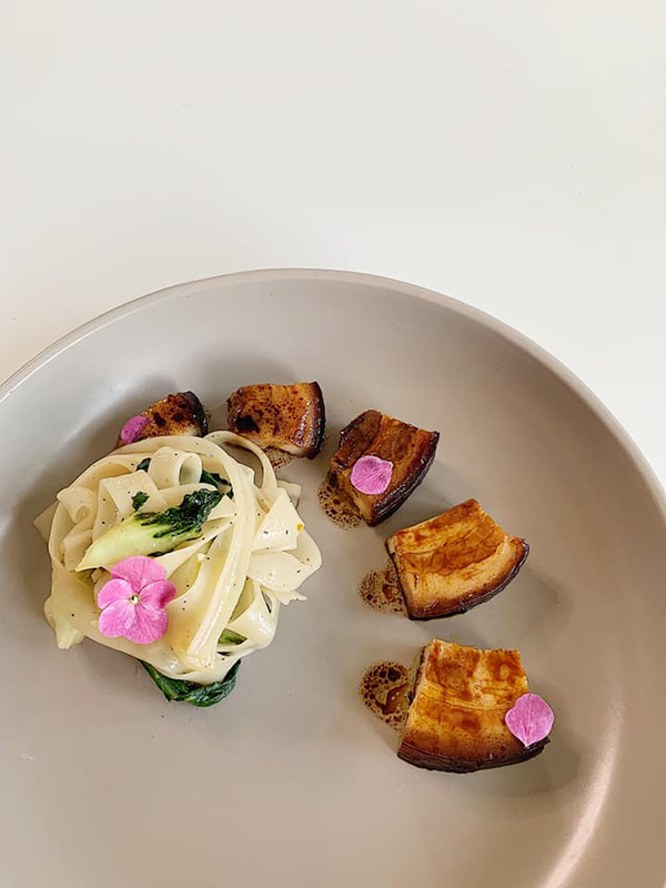 Chế biến món Việt nhưng trình bày kiểu Âu - Đầu bếp Việt ở Mỹ nâng tầm ẩm thực quê hương&nbsp;lên đỉnh cao mới-3