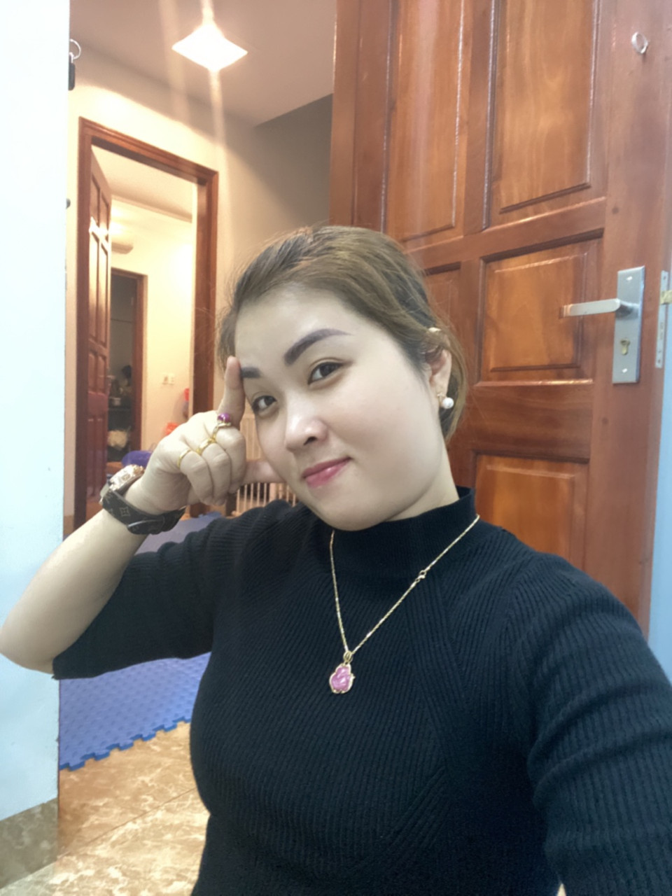 Vợ kém 15 tuổi của Chiến Thắng: Có lúc ôm con bỏ đi, khi về lại yêu hơn-4