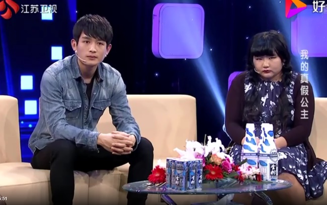 Yêu ròng rã một năm rưỡi, trai đẹp ngỡ ngàng khi phát hiện hình dáng thật gây choáng của đối phương, song cái kết mới cực bất ngờ-6