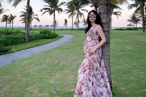 Hằng Túi ôm bụng bầu 7 tháng đón sinh nhật tuổi 33 âm thầm ở resort, gây xúc động với lời nhắn chúc mừng từ mẹ chồng cũ-6