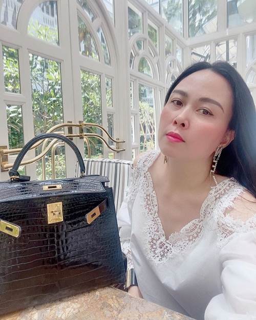 Sau bê bối hàng giả, mỹ nhân Việt vẫn chăm xách túi Hermes ngầm khẳng định mình dùng đồ thật-3