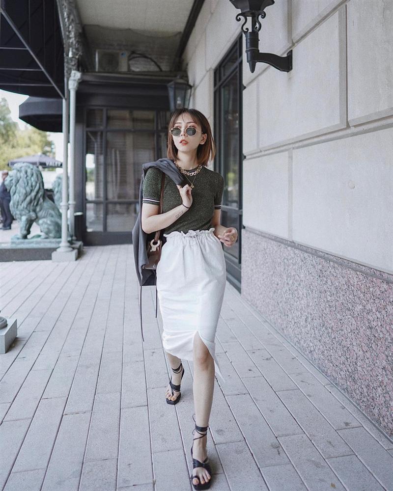 Kỳ diệu chưa: 4 mẫu chân váy sau sẽ giúp bạn cao ráo hơn ít nhất 5 phân, có khi còn kéo chân dài miên man-4