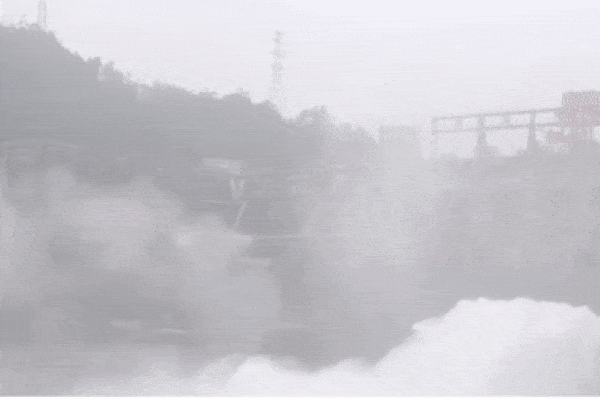 Hồ thủy điện lớn nhất Chiết Giang lần đầu xả lũ sau 9 năm