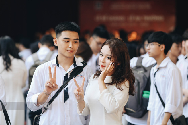 Cho dù là người yêu, tình cũ hay crush, nhất định phải chụp cùng nhau một bức ảnh thật đẹp trong ngày lễ bế giảng cuối cùng-4