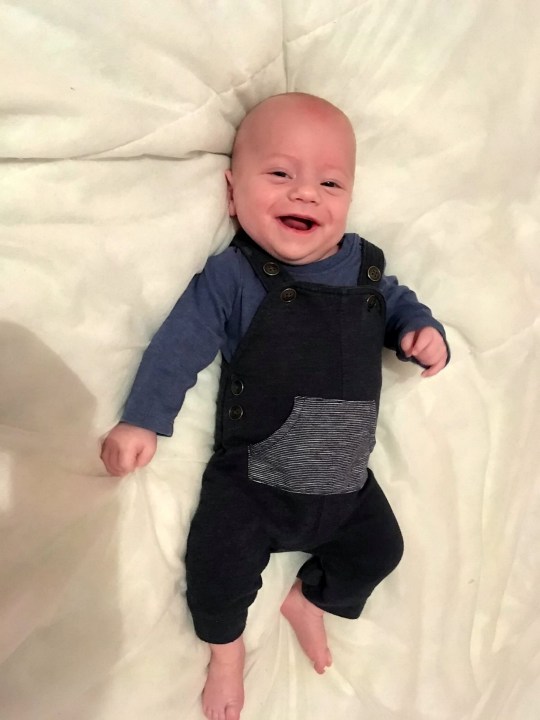 Bà mẹ bị tím bầm cả bụng sau sinh mổ, bác sĩ phải đưa trở lại phòng phẫu thuật khẩn cấp để làm 1 việc-5