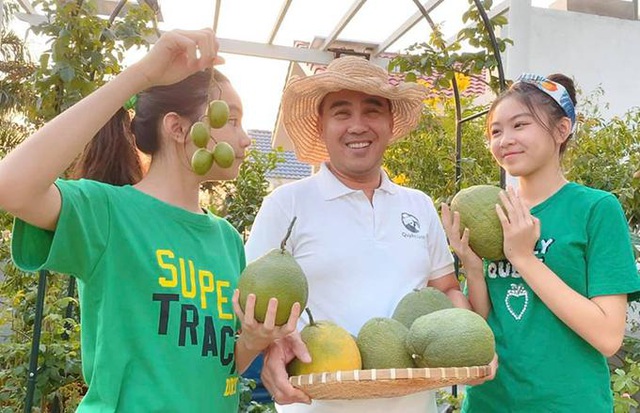 Chiêm ngưỡng nhà vườn bạc tỷ rau trái xum xuê, hoa nở bốn mùa của sao Việt-6