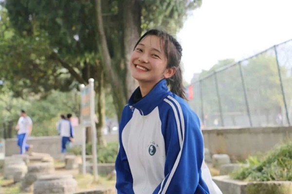 Qua đời vì căn bệnh ung thư ngay trước kỳ thi đại học, nữ sinh chọn hiến xác và nội tạng sau cho y học-1