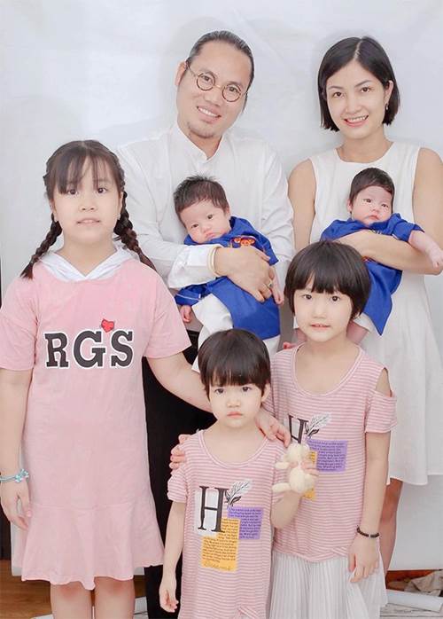 Hiếm khi xuất hiện, người vợ kín tiếng sinh 5 con với nghệ sĩ Vượng Râu được khen hết lời-1