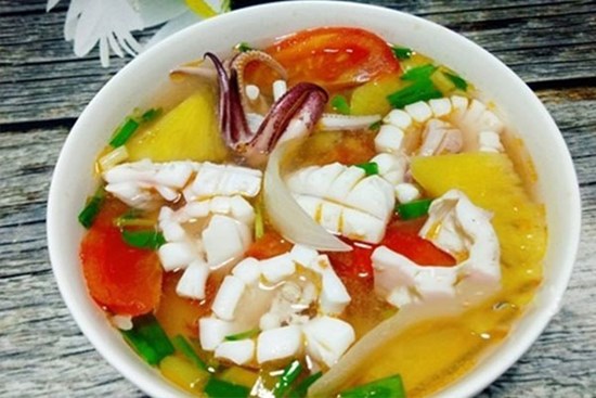 5 món canh chua dù nắng nóng mấy cũng khiến nồi cơm hết 