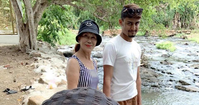 Xôn xao thông tin chú rể 24 tuổi người Pakistan nghỉ phụ hồ đi làm thầy giáo tiếng Anh, cô dâu 65 tuổi lập tức lên tiếng-3