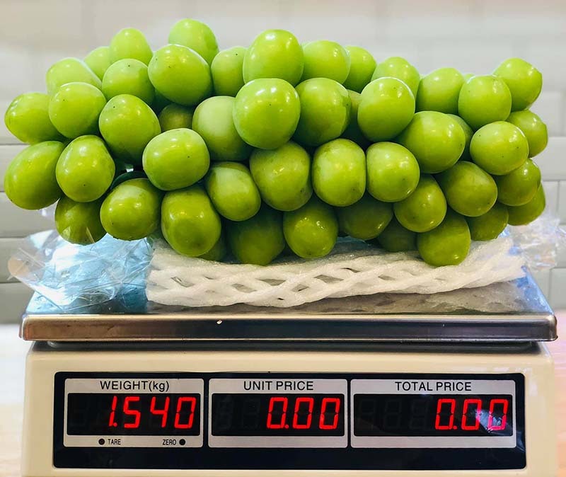 Nho sữa Hàn Quốc 1,2 triệu/kg, mỗi tuần nhập 3 tấn không đủ bán-2