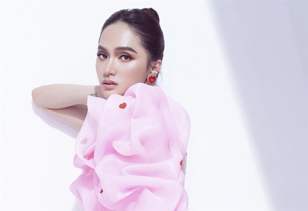 Hoa hậu Hương Giang: Đàn ông không đàng hoàng mới sợ phụ nữ thông minh-1