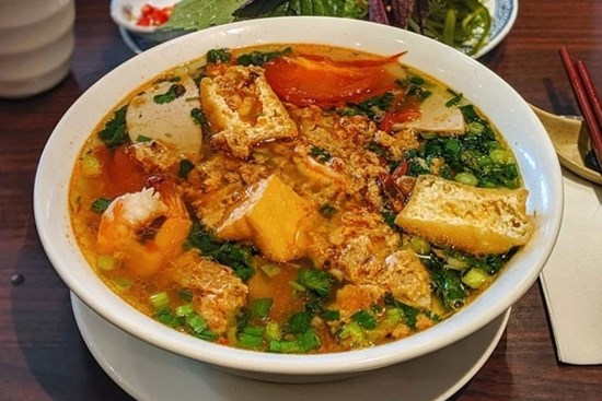 Những ngày 'chán cơm thèm bún' xắn tay làm 5 món bún tuyệt ngon 'mát hết cả cõi lòng'
