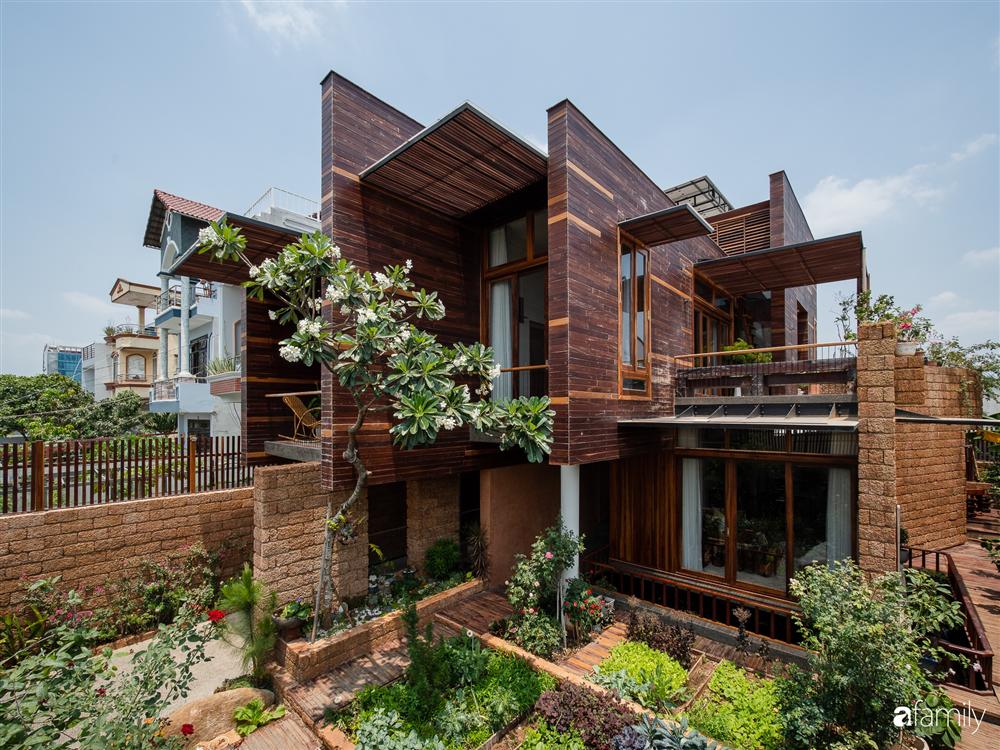 Bố mẹ trẻ xây nhà vườn 300m² giúp các con sống gần gũi với thiên nhiên ở quận Thủ Đức, TP. HCM-2