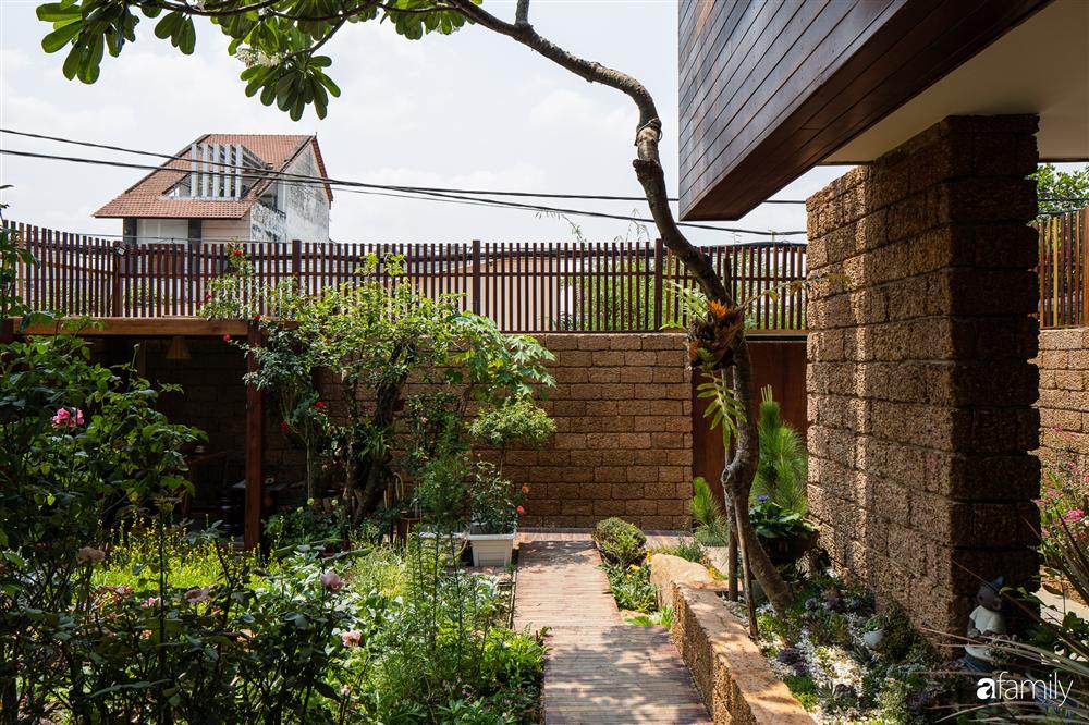 Bố mẹ trẻ xây nhà vườn 300m² giúp các con sống gần gũi với thiên nhiên ở quận Thủ Đức, TP. HCM-11