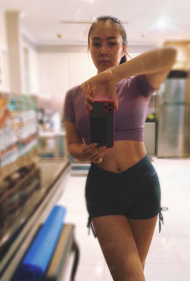 Lê Phương giảm 30kg sau sinh, nhìn vòng 2 mới thấy mồ hôi ướt đẫm phòng tập thế nào!-3