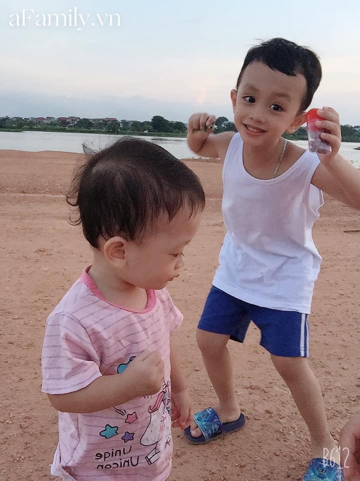 Đi đẻ về, mẹ trẻ tăng xông nhìn bãi chiến trường con lớn bày ra ở nhà nhưng đành bó tay bất lực-4