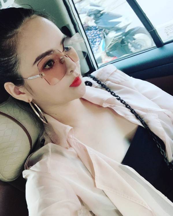 Hoa khôi Lại Hương Thảo: Từng bị chê tơi tả khi thi Miss World, trước lúc ly hôn có cuộc sống cực sang chảnh bên đại gia-9