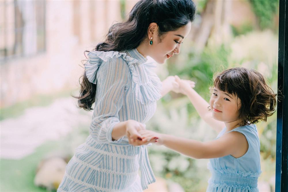 Cảnh nuôi con hiện tại của danh hài Thúy Nga sau ồn ào chồng cũ ôm 7 tỷ bỏ trốn-1