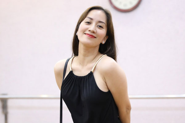 Khoe ảnh gợi cảm bên chồng kém 12 tuổi, Khánh Thy tuyên bố gây chú ý-11