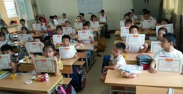 Hot mom Thủy Anh bày tỏ quan điểm về bức ảnh mưa giấy khen: Thành tích cũng quan trọng nhưng liệu nó có đang khiến thế giới của con chao đảo?-1