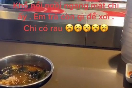 Đăng đàn than vãn ăn lẩu băng chuyền nhưng người đối diện