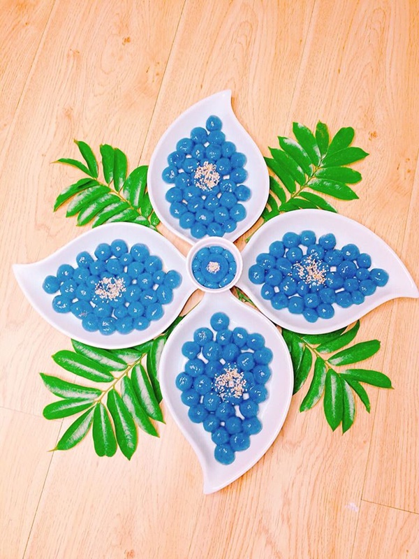 Mẹ 8x gây bão MXH với loạt món ăn xanh mướt từ hoa đậu biếc, chỉ nhìn đã thấy mát lịm tim!-8