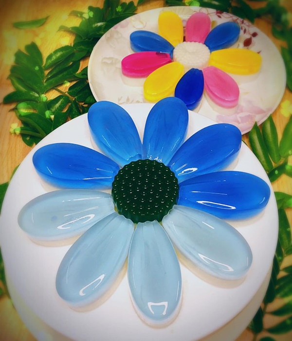 Mẹ 8x gây bão MXH với loạt món ăn xanh mướt từ hoa đậu biếc, chỉ nhìn đã thấy mát lịm tim!-9