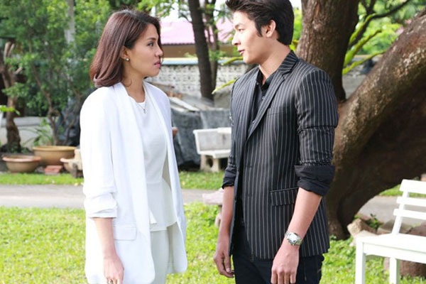 Đám ăn hỏi đang hân hoan thì sự cố bất ngờ xảy đến, nhìn hành động sau đó của cô dâu toàn MXH phải thốt lên Khổ thân quá!”-4