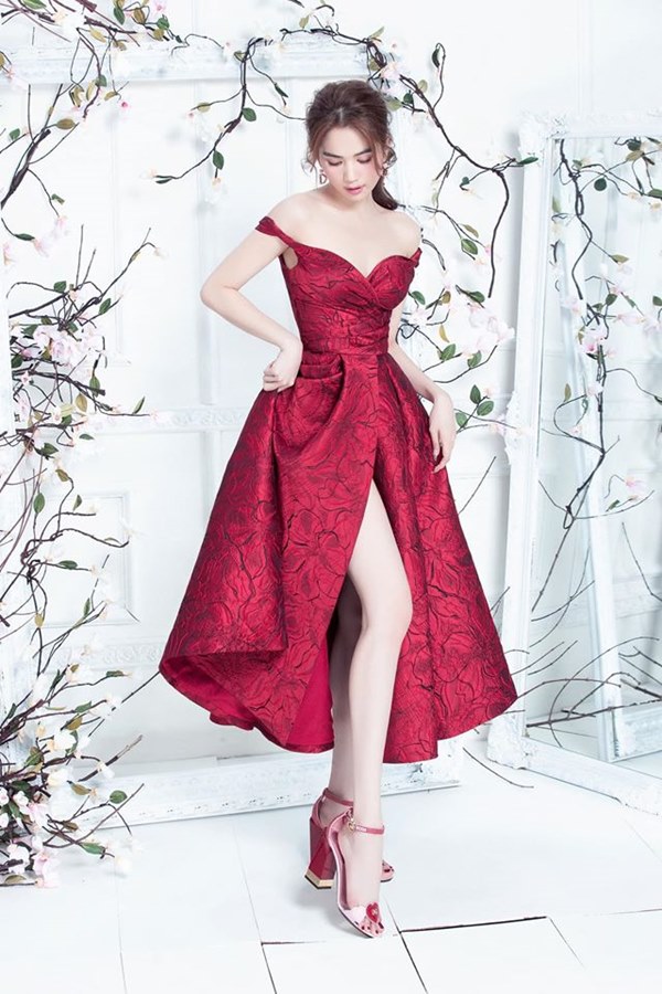 Đến Ngọc Trinh mà không áp dụng thủ thuật tạo dáng này thì điểm sexy cũng vơi đi phân nửa khi diện váy xẻ vạt-4