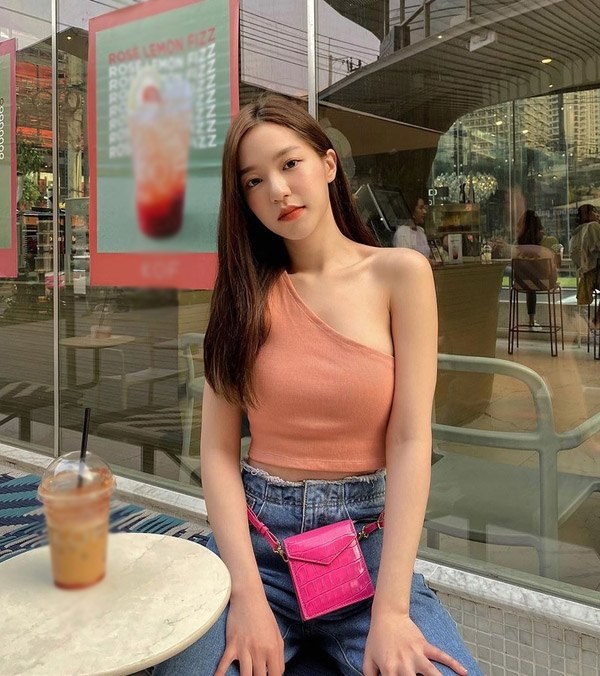 3 kiểu áo đang được chị em thi nhau săn lùng, tưởng khó diện mà thực tế chưa chắc vậy-16