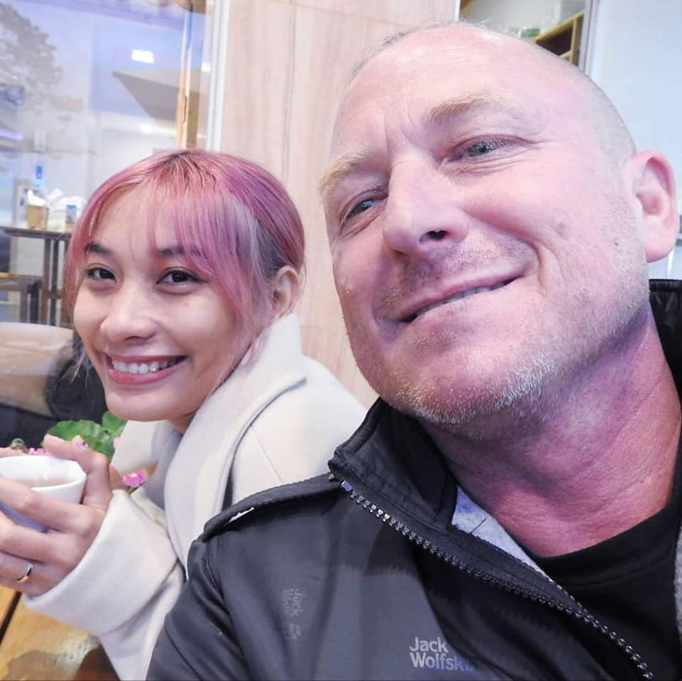 Hẹn hò qua app, nàng Việt xinh đẹp gặp được chàng Úc có cách cư xử như soái ca ngôn tình và cô con gái lai xinh như thiên thần ra đời-1