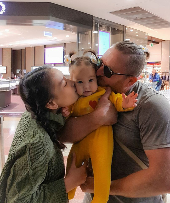 Hẹn hò qua app, nàng Việt xinh đẹp gặp được chàng Úc có cách cư xử như soái ca ngôn tình và cô con gái lai xinh như thiên thần ra đời-11