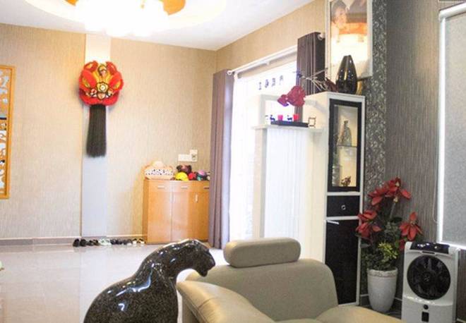 Từng thay 30 chiếc xe hơi, Kim Tử Long giờ cưới vợ trẻ, ở biệt phủ triệu đô-12