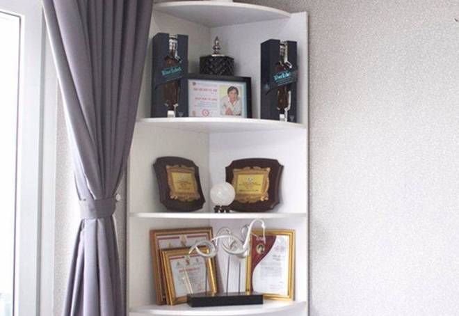 Từng thay 30 chiếc xe hơi, Kim Tử Long giờ cưới vợ trẻ, ở biệt phủ triệu đô-13