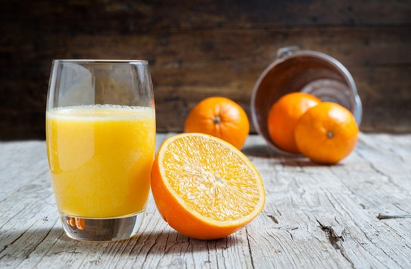 Một cốc nước cam bằng một thang thuốc bổ nhưng đừng dại uống vào 4 thời điểm này kẻo rước thêm bệnh-2