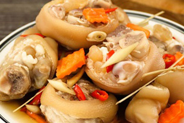 Học bí quyết tẩm ướp, chiên vịt vàng ruộm của đầu bếp-1