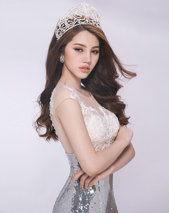 Cận cảnh nhan sắc thật của hoa hậu Jolie Nguyễn khi chưa phẫu thuật thẩm mỹ-7