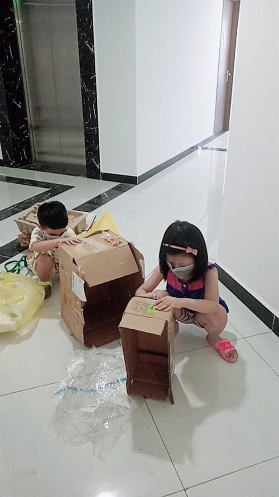 Dù gia đình không nghèo nhưng vẫn để con đi nhặt rác, người mẹ này được ủng hộ vô cùng vì một lý do đặc biệt-2