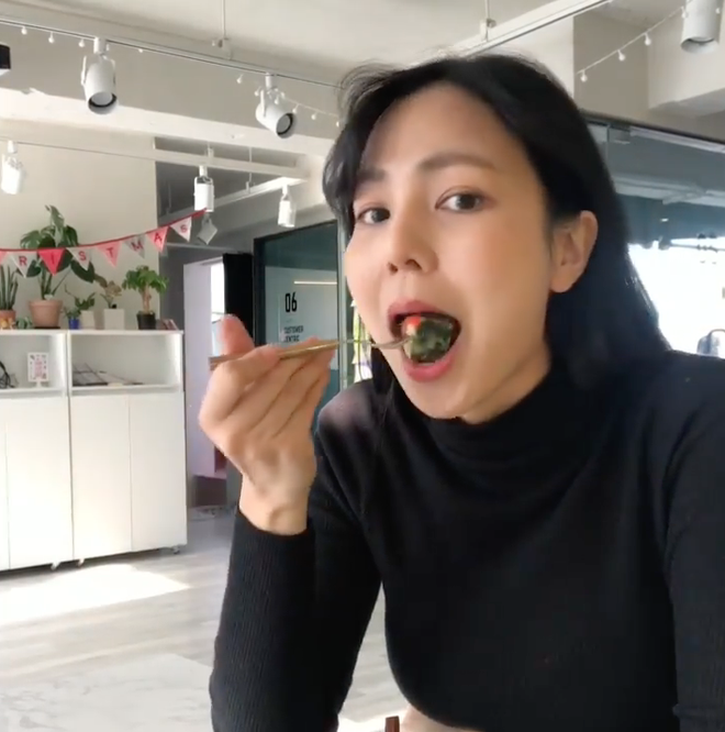 Từ 70kg xuống 50kg, cô gái Hàn chia sẻ 3 bí quyết giảm cân và 4 bài tập giúp thân dưới thanh mảnh-10