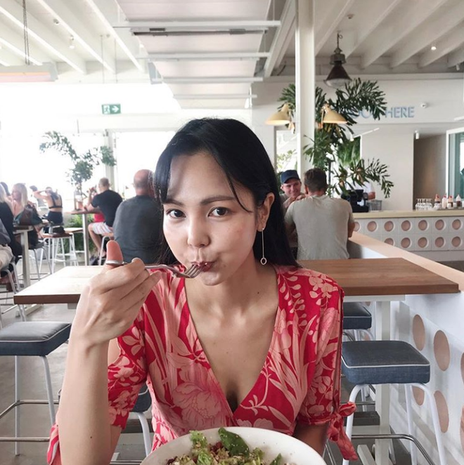 Từ 70kg xuống 50kg, cô gái Hàn chia sẻ 3 bí quyết giảm cân và 4 bài tập giúp thân dưới thanh mảnh-5