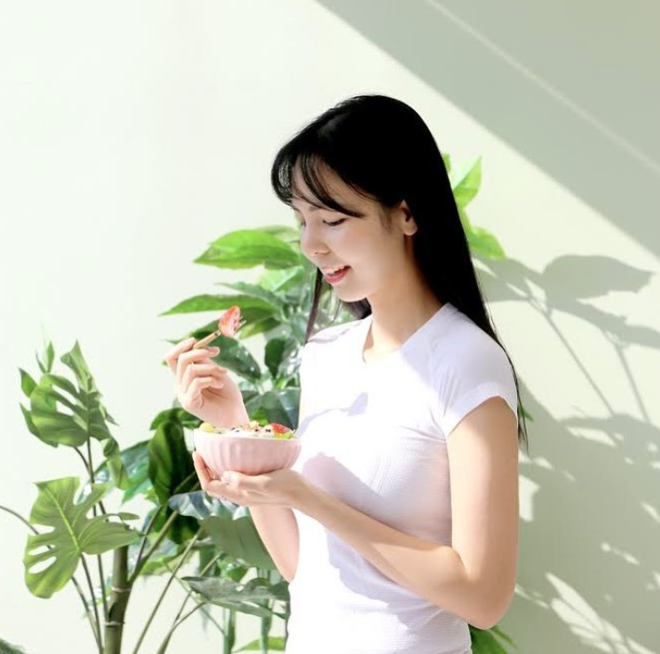 Từ 70kg xuống 50kg, cô gái Hàn chia sẻ 3 bí quyết giảm cân và 4 bài tập giúp thân dưới thanh mảnh-7