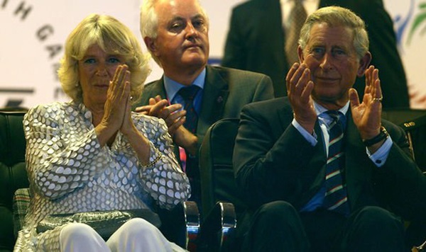 Khoảnh khắc ngại ngùng của Hoàng gia Anh: Tình mới của Thái tử Charles từng bị nhầm với Công nương Diana ngay trong họp báo lớn-3